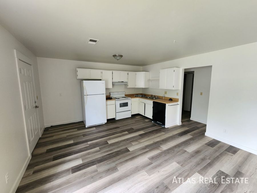 Foto principal - NOW LEASING!! Flexible Lease Lengths!! New...