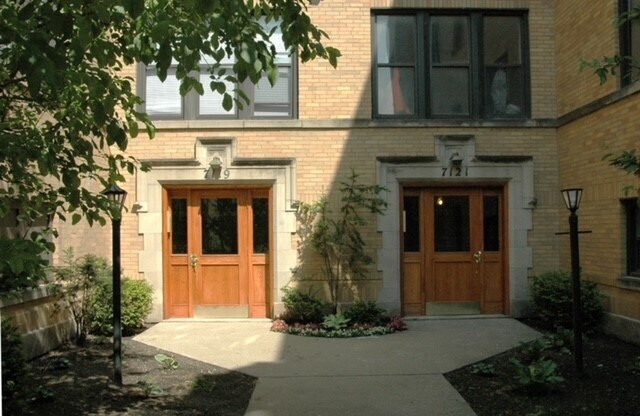 Foto del edificio - 7117 S Euclid Ave