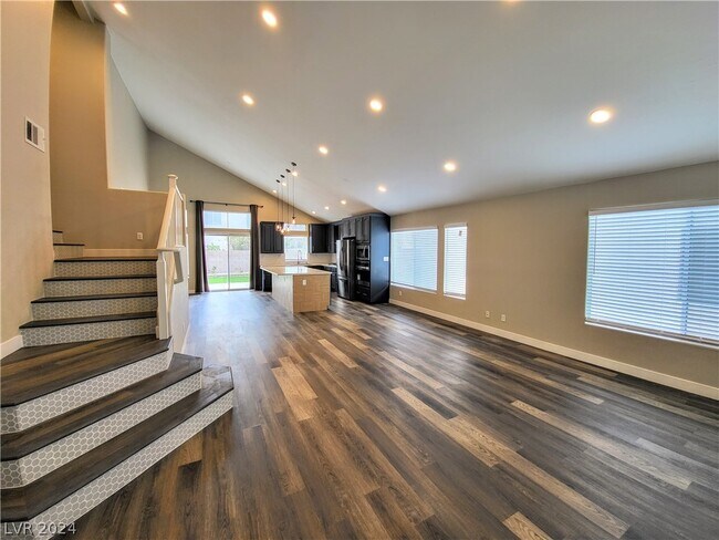 Building Photo - 4510 Lone Mesa Dr