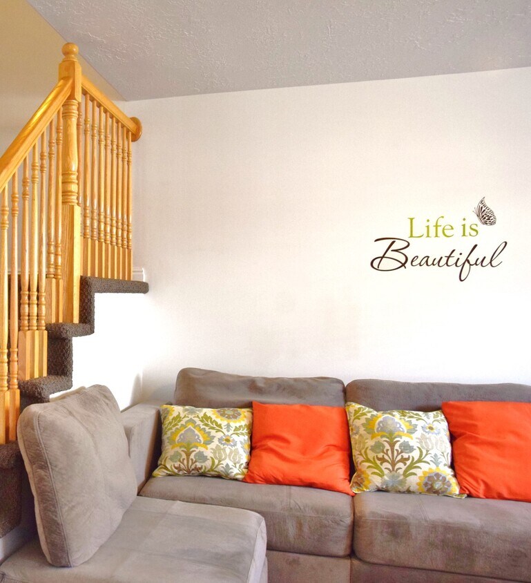 Foto principal - 352 E Newsome Park Ln