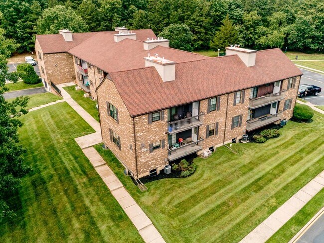 Building Photo - 1255 Route 166