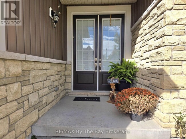 Building Photo - 93 Allegra Dr