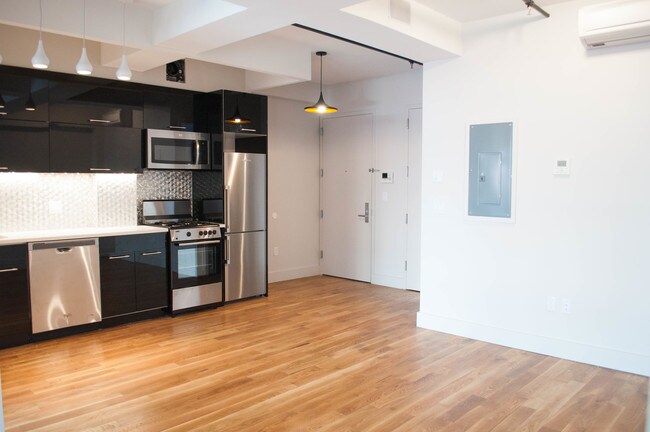 Foto del edificio - 882 Dekalb Ave