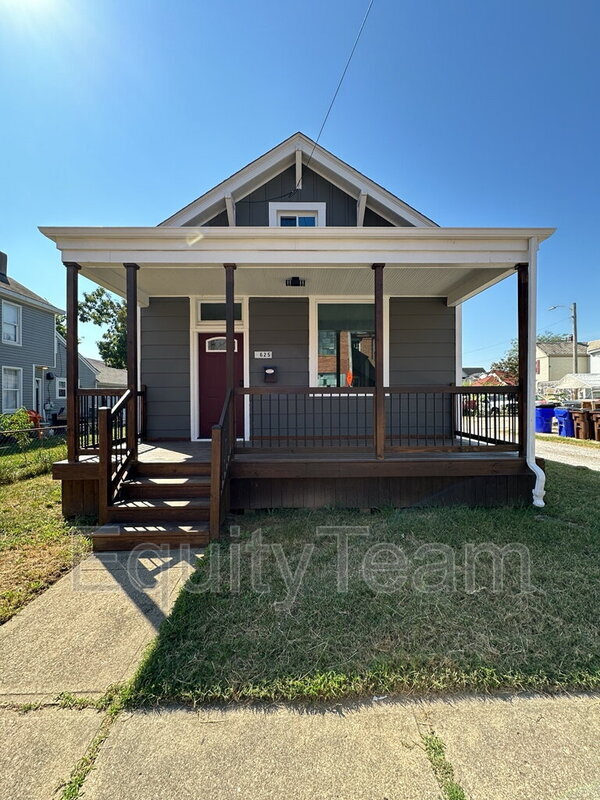 Photo - 625 Symmes Ave