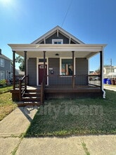 Building Photo - 625 Symmes Ave