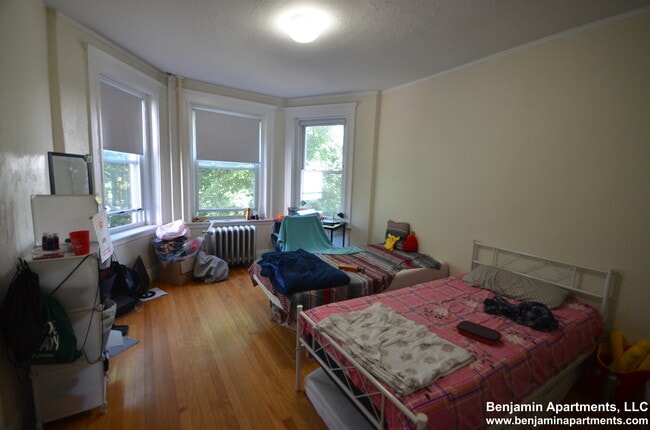Building Photo - 1163 Boylston St