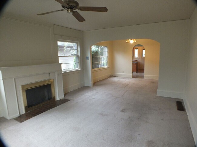 Foto del edificio - 2 Bedroom Duplex Unit