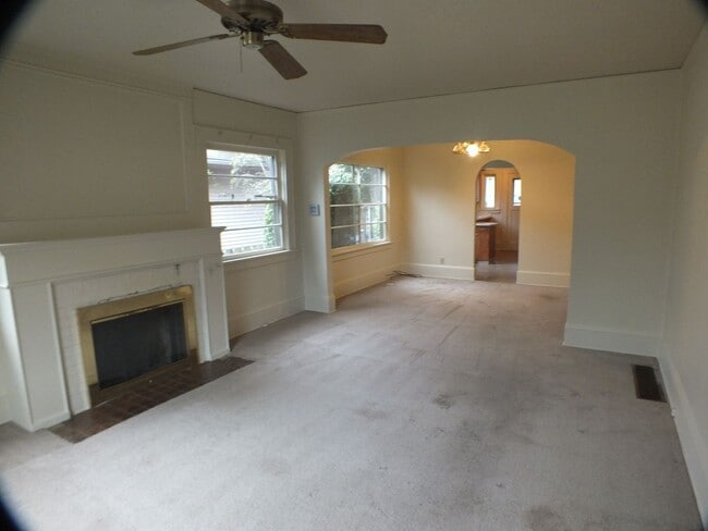 Foto del edificio - 6833 NE Glisan St