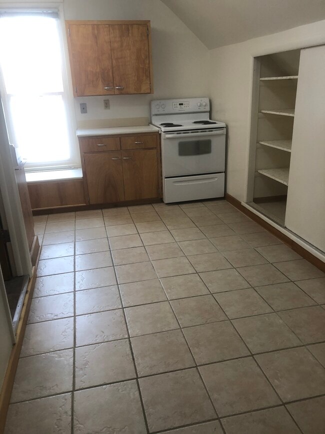 Building Photo - 400 N Rodney St