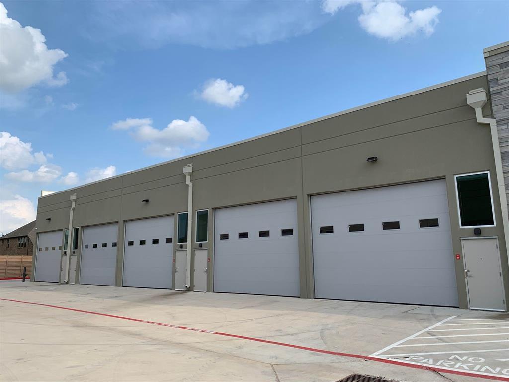 Primary Photo - 1435 FM 1463 Rd