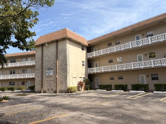 Foto del edificio - 5103 NW 35th St