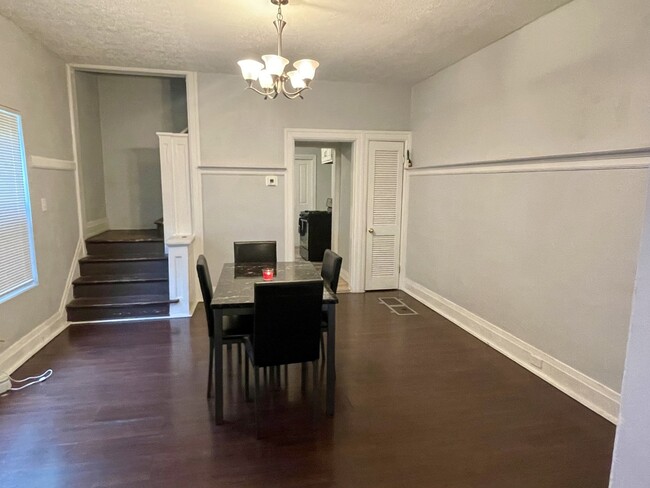 Dining Room - 1029 N Keystone Ave