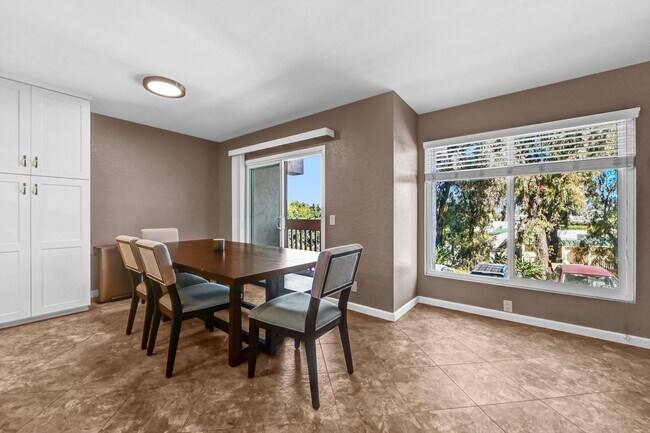 Foto del edificio - 3 Bedroom Townhome in the Vista de Vista Community