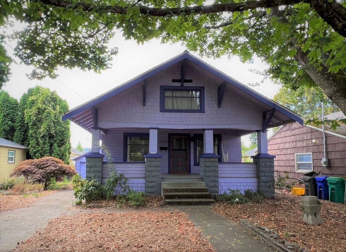 Primary Photo - 3733 SE 28th Pl
