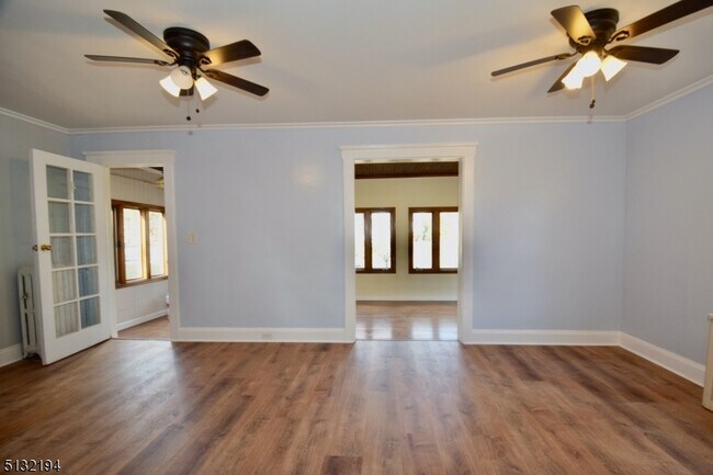 Building Photo - 127 Parkway