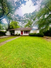 Building Photo - 126 Aston Ave