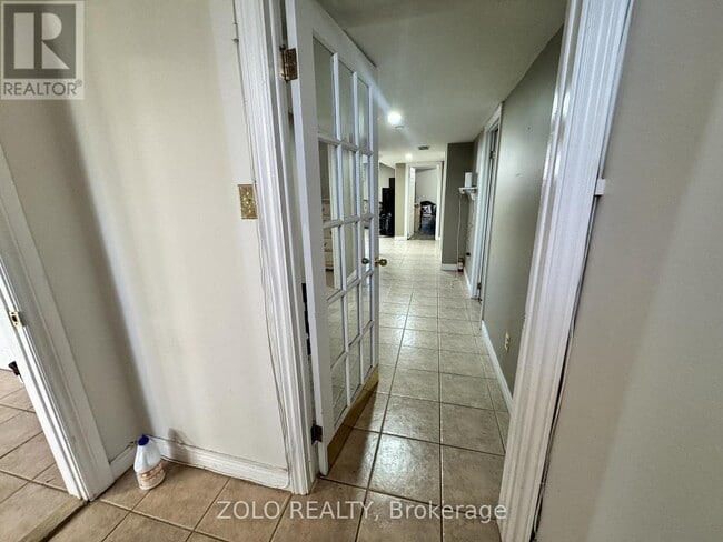 Building Photo - 59 Colin Crescent