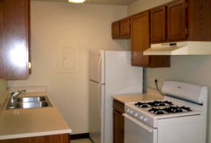 Kitchen - Weatherholt Hills Apartments