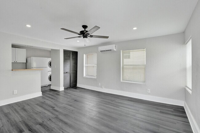 Foto del edificio - 234 NE 14th Ave