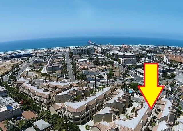 Close to Main and Pacific City - 410 Lake St