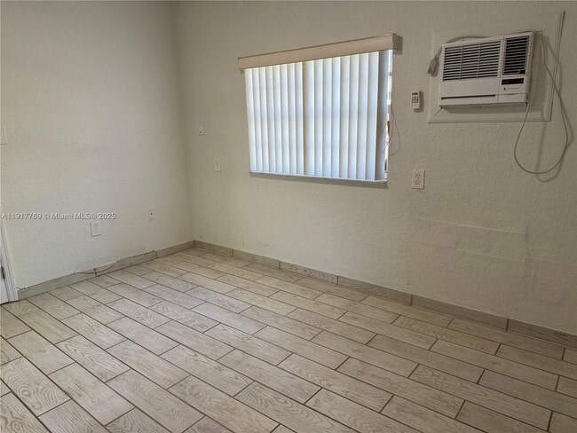 Building Photo - 8791 SW 34th St