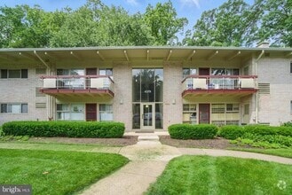 Building Photo - 4379 Americana Dr