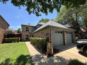Building Photo - 3860 Beaumont Ln