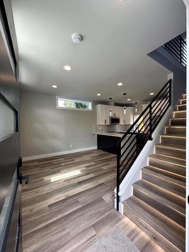 Photo - 5509 Brooklyn Ave NE House