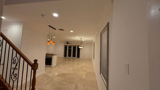 Foto del edificio - 713 SW 8th Ave