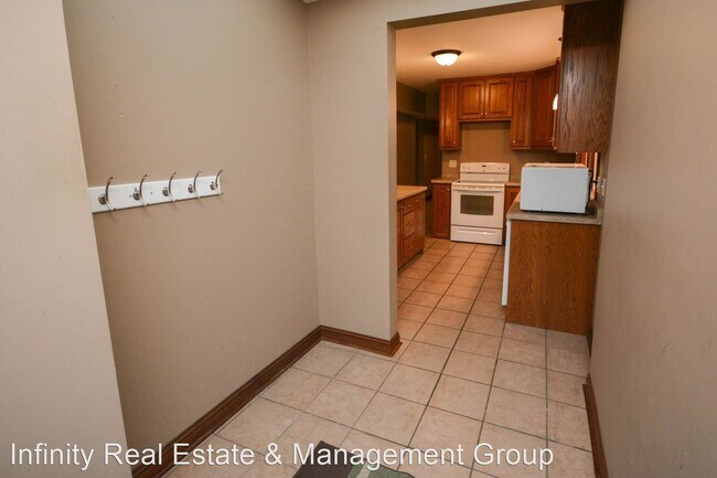 Building Photo - 5 br, 2 bath House - 14 - 16th Avenue SW