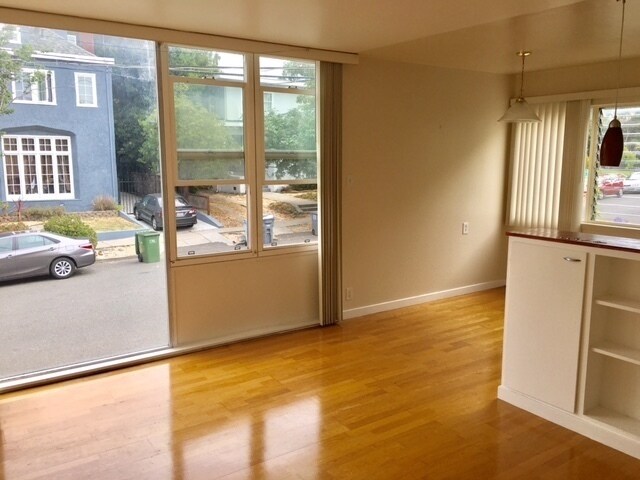 Foto del edificio - 2887 College Ave