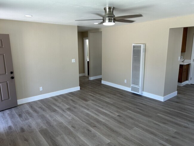 Foto del edificio - Remodeled 3 Bedroom, 2 Bath Home