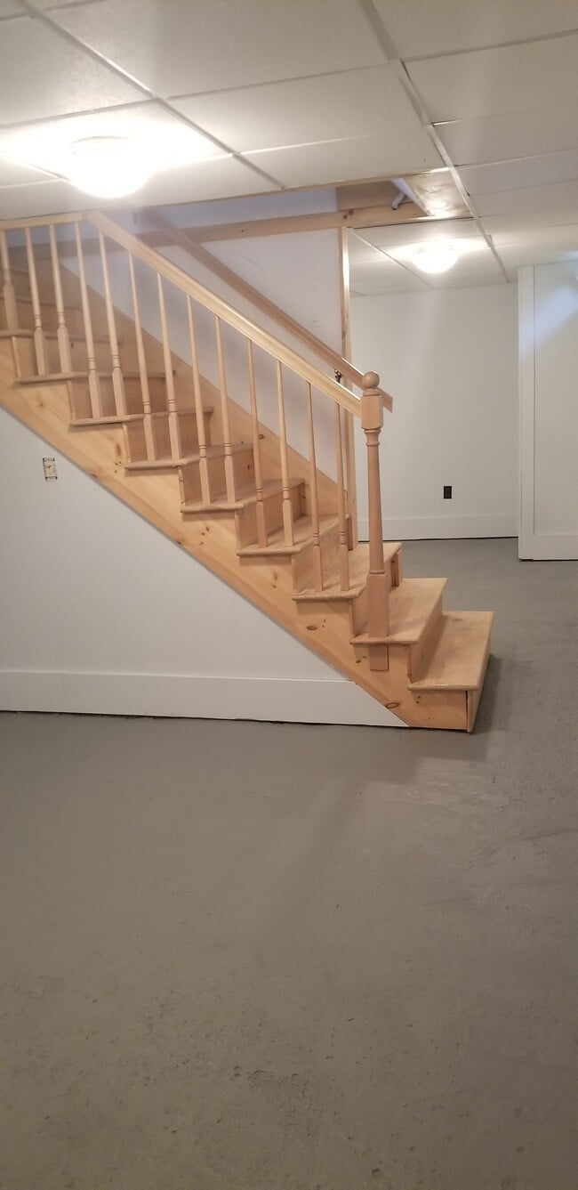 41 Cedar Ln, North Haverhill, NH 03774 House for Rent in North