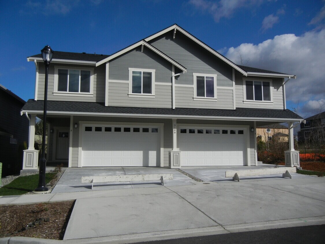 3108 Ponderosa St, Lacey, WA 98516 Townhome Rentals in Lacey WA
