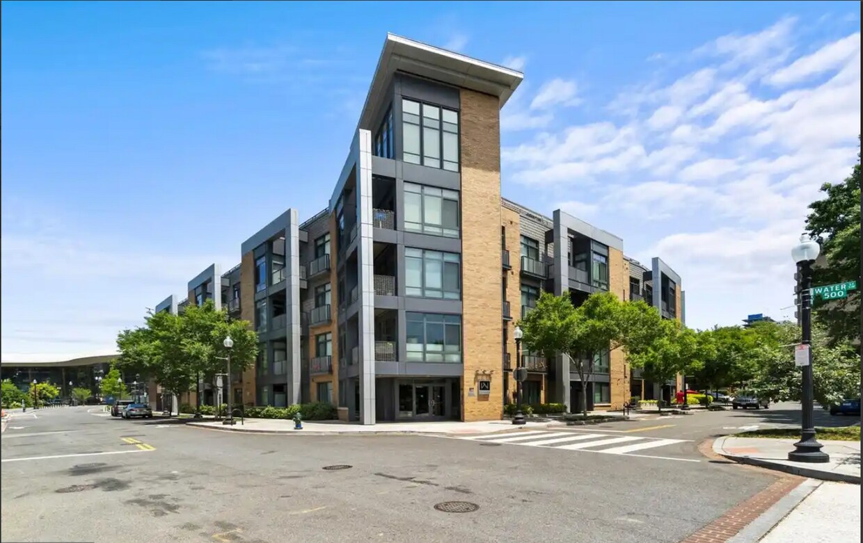 Primary Photo - 525 Water Street Southwest, Unit 329
