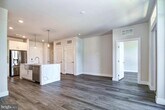 Foto principal - 1761 Old Meadow Rd