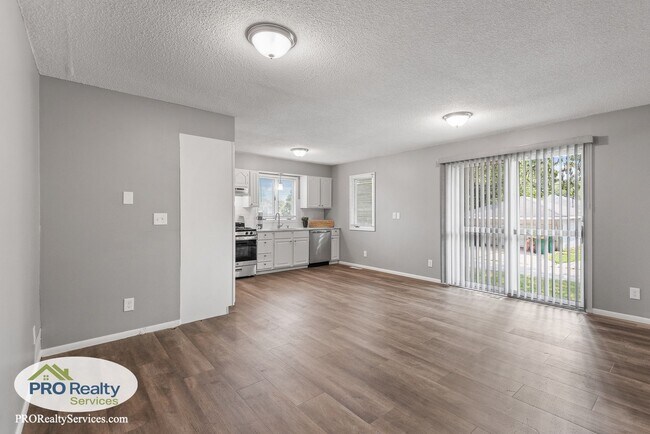 Foto del edificio - 5 Bedroom Home in Crystal