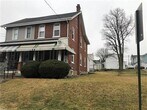 Primary Photo - 50 Washington St