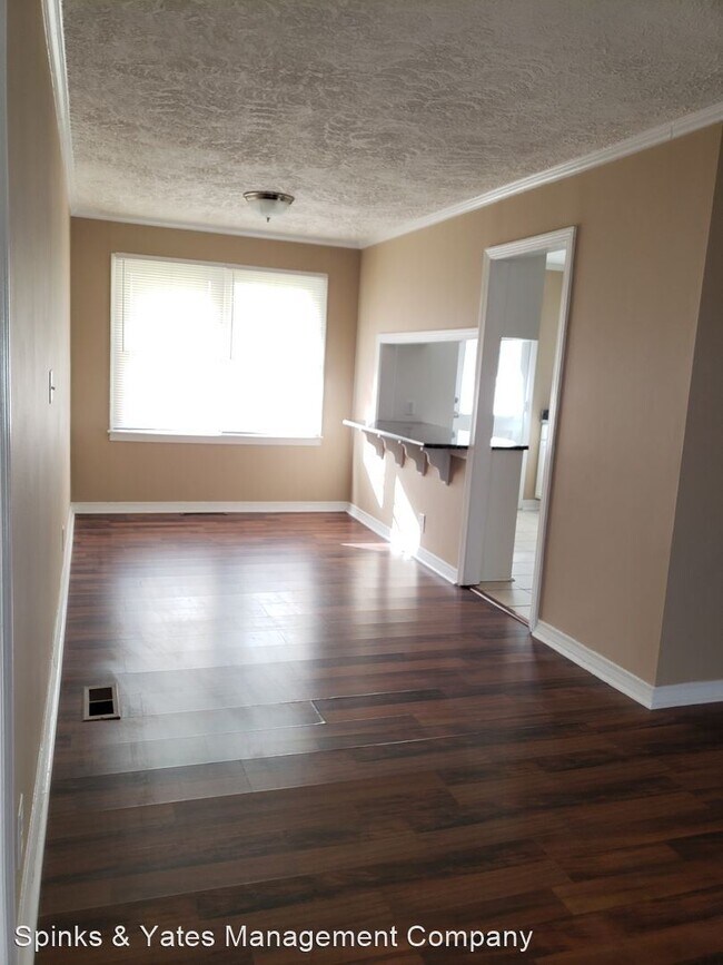 3 br, 1.5 bath House 504 S. 15th Avenue House Rental in AL