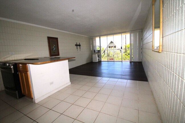 Foto del edificio - Live Just Steps from the Beach – 1BR at Mokuleia Sands!