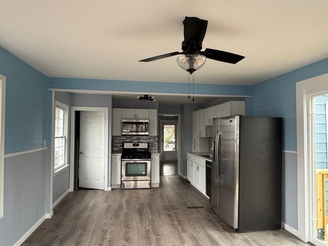 Foto del edificio - 7318 Columbia Ave