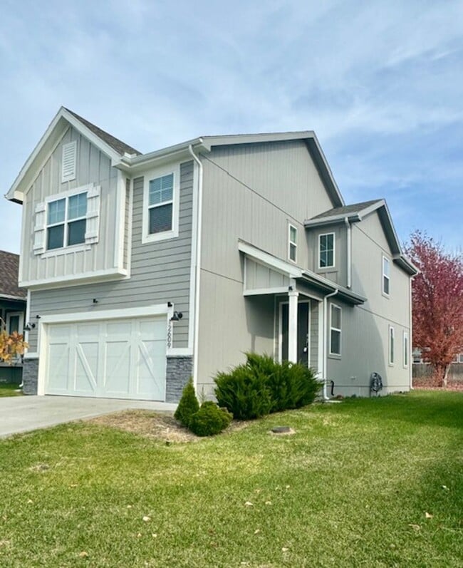 Building Photo - 12609 S Burrows St