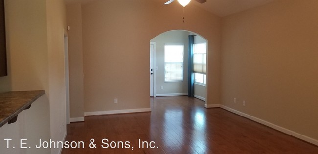 Foto del edificio - 2 br, 2 bath House - 1645 Preston Woods Dr
