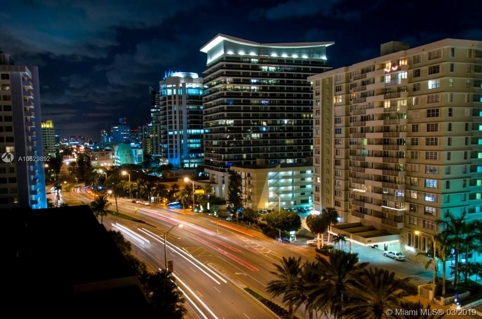 Foto principal - 5750 Collins Ave