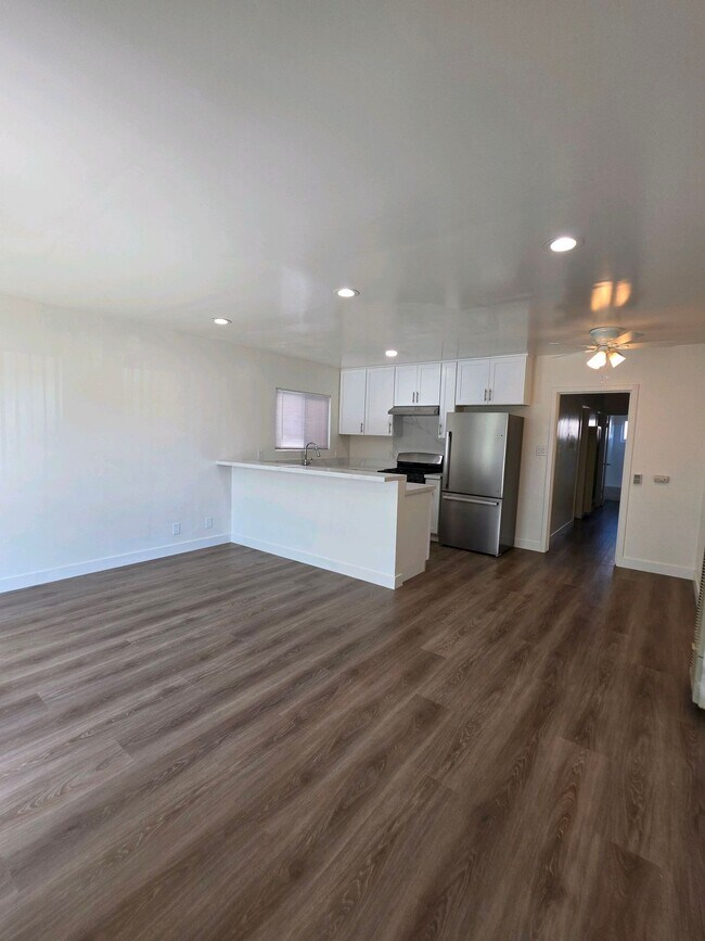 Foto del edificio - 3637 E. 8th St. #1, Long Beach, CA 90804