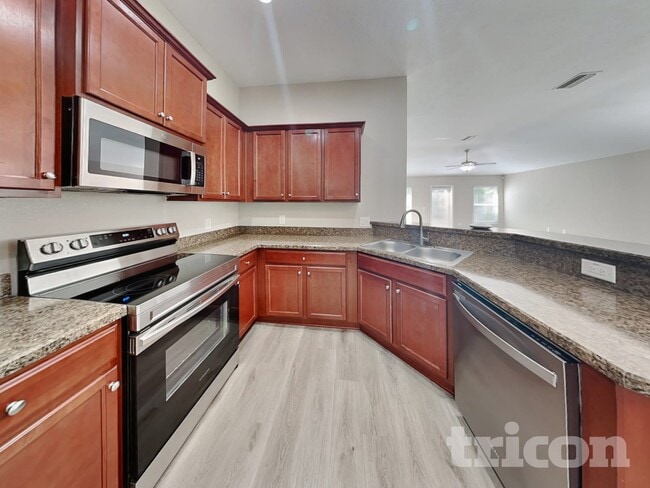 Foto del edificio - 6681 Freeport Dr