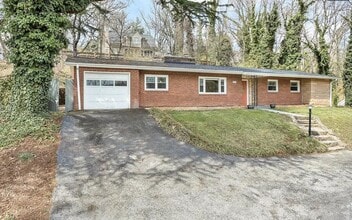 Building Photo - 2151 Brambleton Ave SW