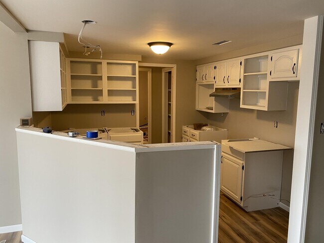 Foto del edificio - 2400 Sunflower St