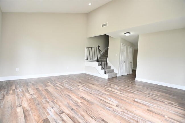 Foto del edificio - 12459 W Village Dr
