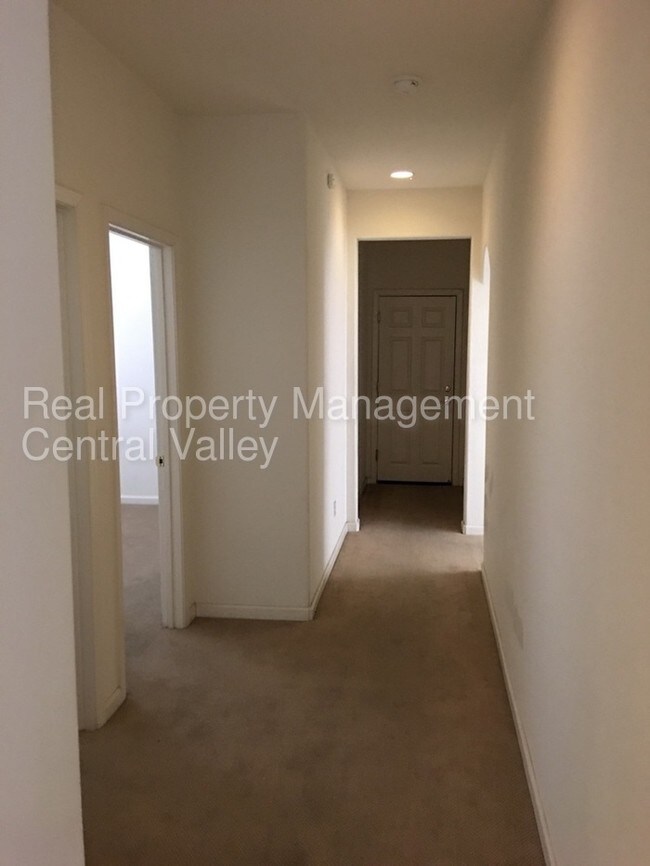 Foto del edificio - Large Tracy Executive 5 Bedroom Home